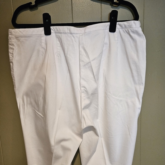 Avenue Stretch Capris, Women's, Size 14, White, Summer, Travel - Picture 3 of 6